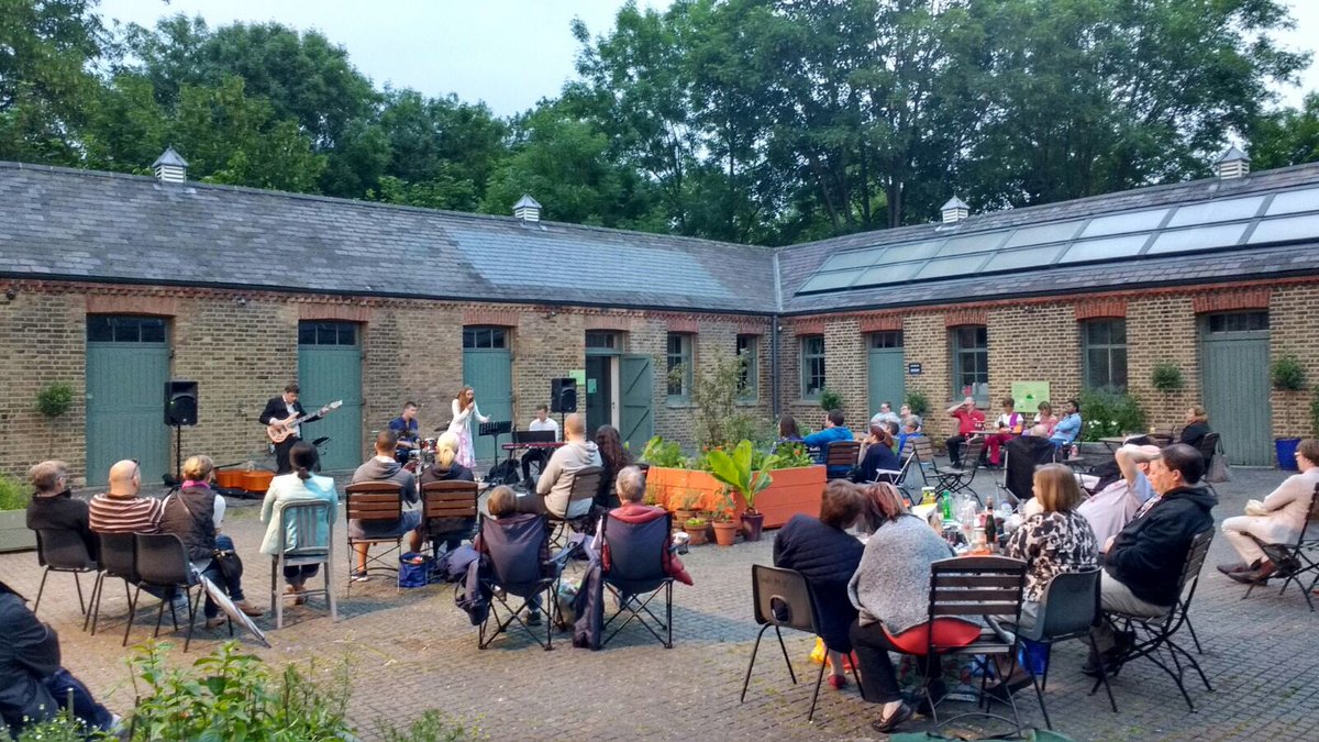 BTLjazz's tweet photo. A nice shot from last weeks gig @MordenHallPkNT. We enjoyed playing for such an appreciative audience. https://t.co/nHp1opu4B4
