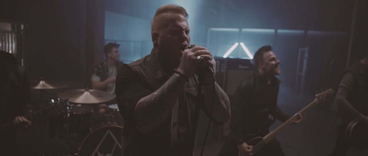 failureanthem's tweet photo. WORLD PREMIERE: Watch our music video for "First World Problems" on @Vevo! https://t.co/VT0lzvIP33 https://t.co/RNjCD5C3aT