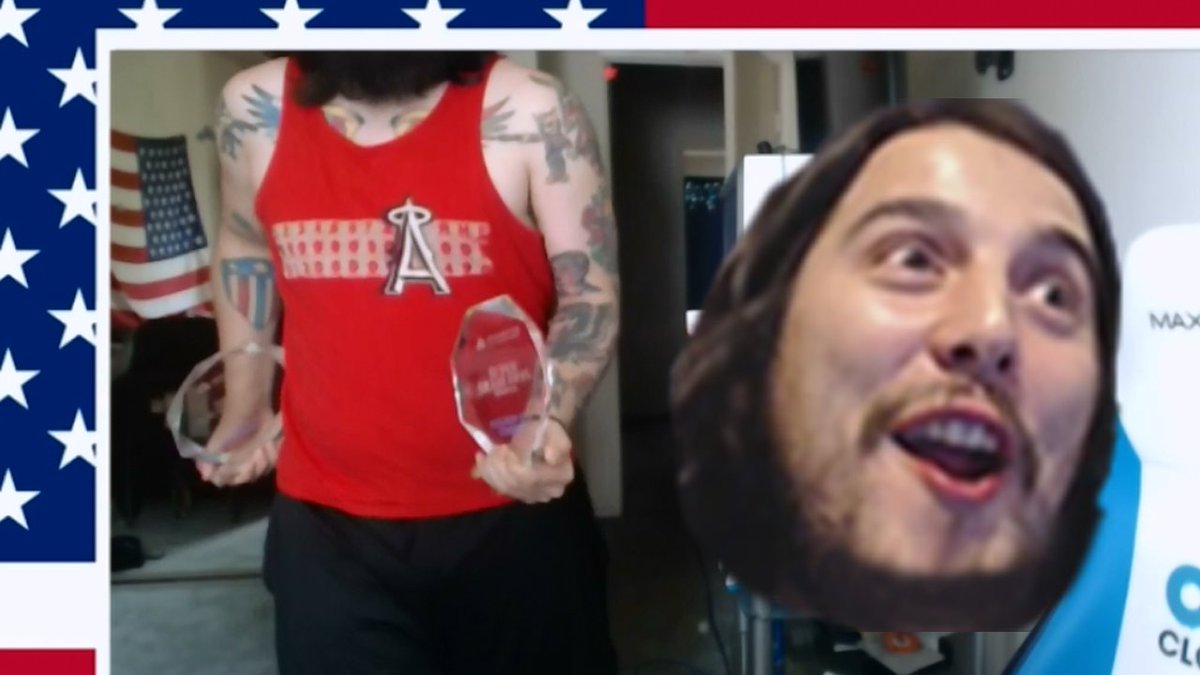 WeegTV's tweet photo. Decided to upload this funny stream clip from @C9Mang0 's stream. #EVODance https://t.co/ChpcMp0lQv https://t.co/YKWbIVoi0T