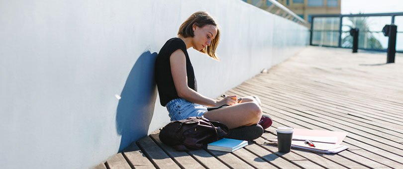 Shopify's tweet photo. Here's our Summer Reading List 🌞 » https://t.co/U32DnorRTF https://t.co/gHFQgz2psm