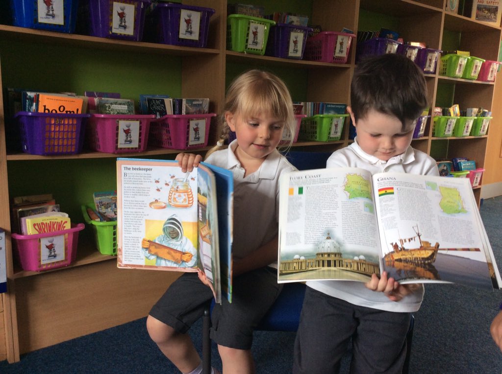 leights81's tweet image. Using our library to find out information about farming and Africa #informationfrombooks #differentwaysoflearning