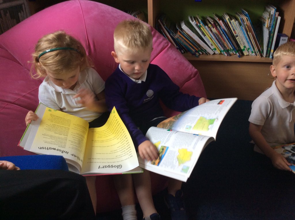 leights81's tweet image. Using our library to find out information about farming and Africa #informationfrombooks #differentwaysoflearning