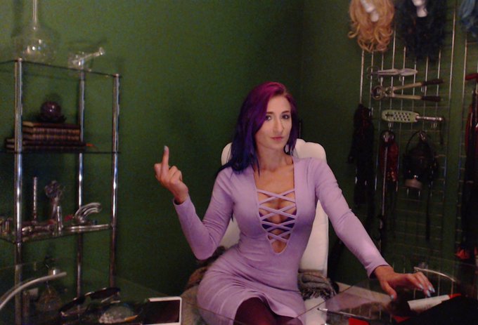 I just got a $200 Amazon GC for flicking My wallet slave off, where is your tribute? https://t.co/Ji<a href="/tag/pawn"class="tags"><span>#pawn</span></a>