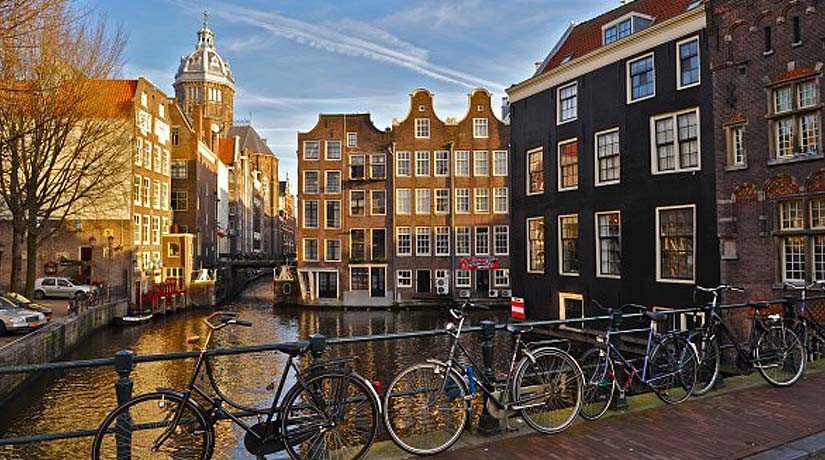 ✈¡Vuelos a Amsterdam ida y vuelta por solo 50€!✈Aquí darle a "Ver vuelo": bit.ly/1sBMi99 #amsterdam
