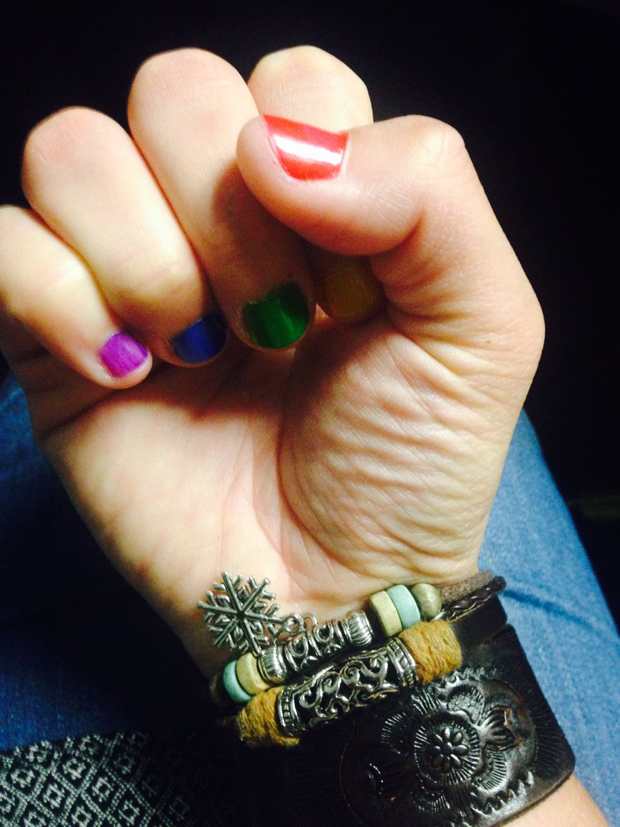 aspen_writes's tweet photo. Solidarity. #MyArmor https://t.co/f26I77sf8e