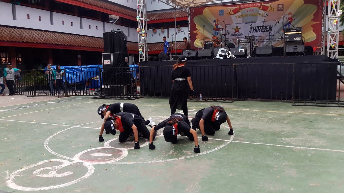 Q'Dance Crew tweet media