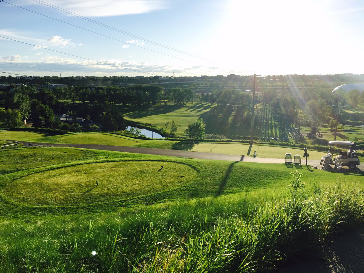 thewinstongc's tweet photo. Good luck to all golfers playing in the Guardian Capital Alberta Senior Qualifying event here today @Alberta_Golf https://t.co/XfC4mpEvZe