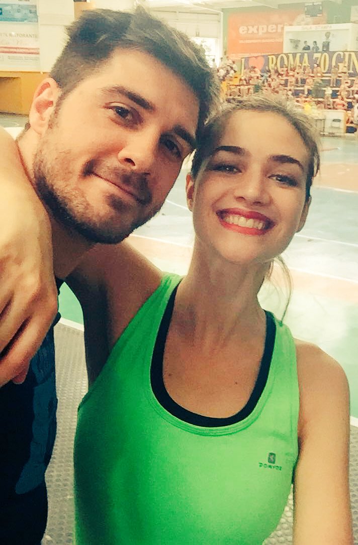 NadirCaselli's tweet photo. Saggio di fine anno, eh si..sono tornata piccola! 😇 https://t.co/RcVNhBhcCt