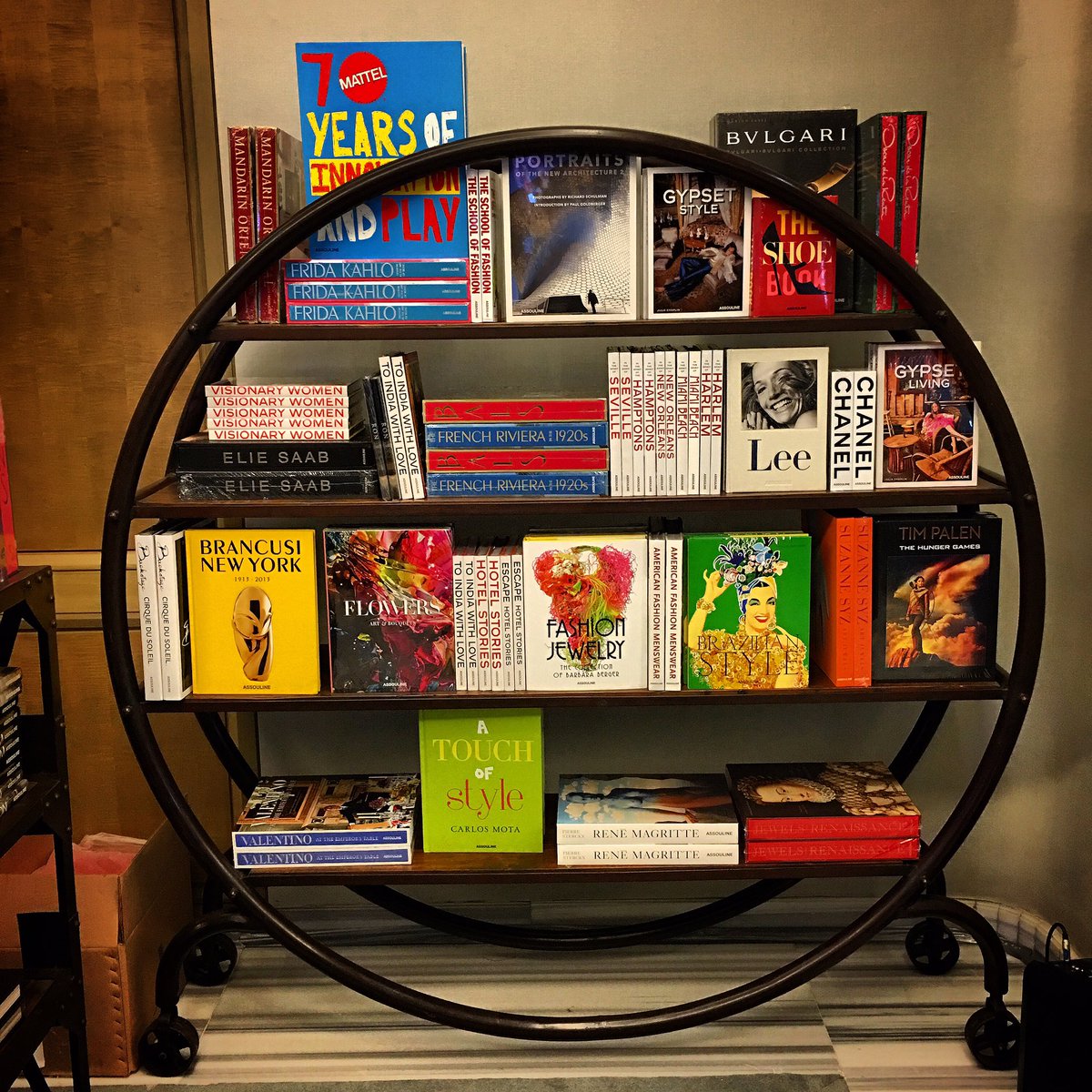 marcelamaya's tweet photo. #Assouline presente en #Luxurylabmx ... Bravo! https://t.co/p8QceDqkGM
