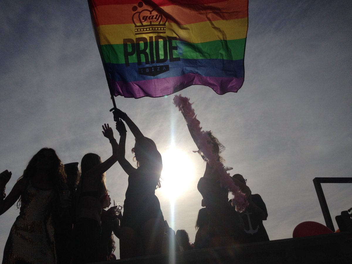 ThomasKey17's tweet image. Party on the streets of Ibiza last night.. class! #ibiza #gaypride #support #PartyHard