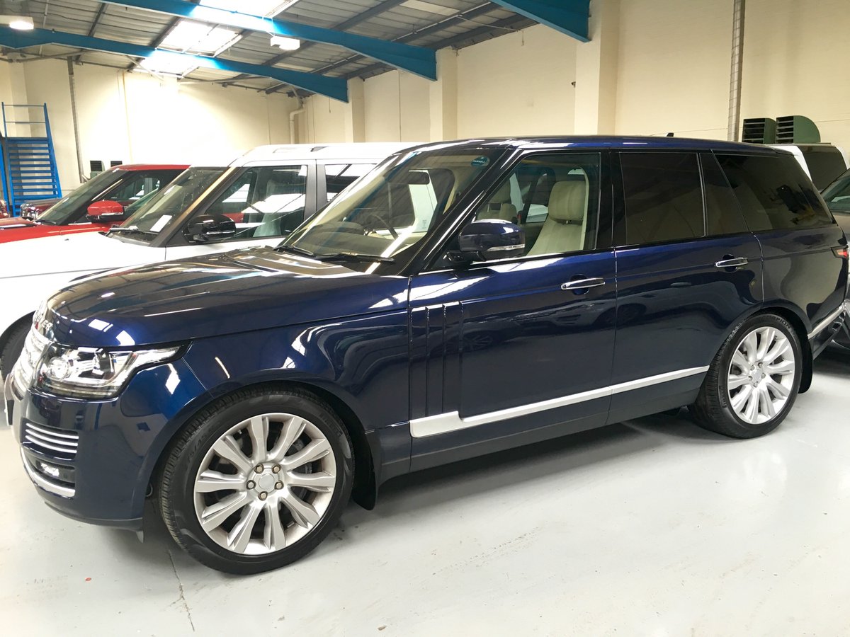 SASVehicles's tweet image. 2015 Range Rover Autobiography now protected with a Thatcham Cat 5 Tracker in Leeds. sasmobile.co.uk/view-category/…
