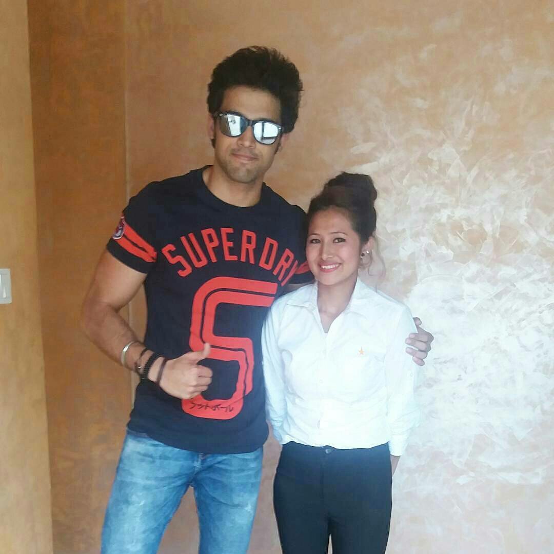 LaghateParth_FC's tweet photo. @LaghateParth Nepal snaps!
Parthu with a fan girl....
#FanDiary #DreamComeTrueMoment https://t.co/4wxB4oiBKA