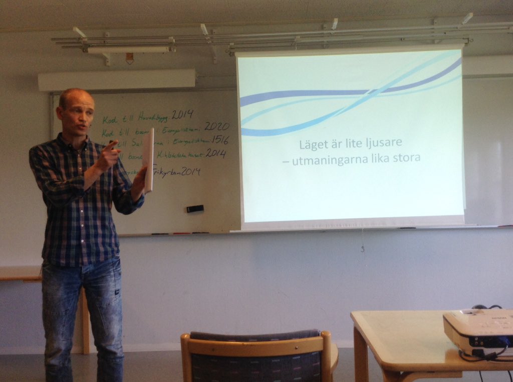 "Läget är lite ljusare- utmaningarna lika stora" sammanf <a href="/Tholvsen/">Øyvind Tholvsen</a> Sverigeundersökningen om Evangeliska församlingar