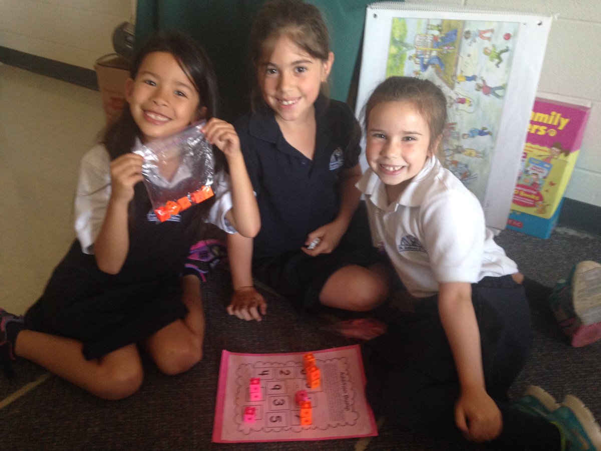 MunstersLand's tweet image. Math in gr 1 is so much fun!!! #MathTalk #LearningIsDoing