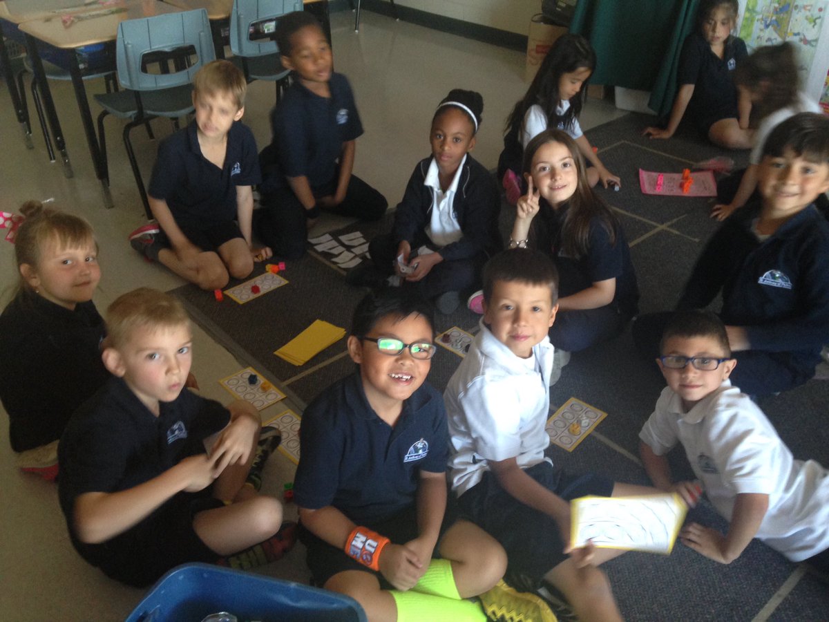 MunstersLand's tweet image. Math in gr 1 is so much fun!!! #MathTalk #LearningIsDoing