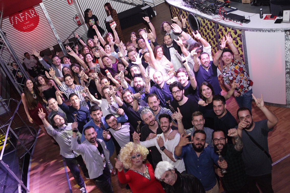 Economia_3's tweet photo. La publicidad alicantina celebra su gran noche con la entrega de los @PremiosAlce https://t.co/FduBDPF8cs https://t.co/vIZOrVoYEm