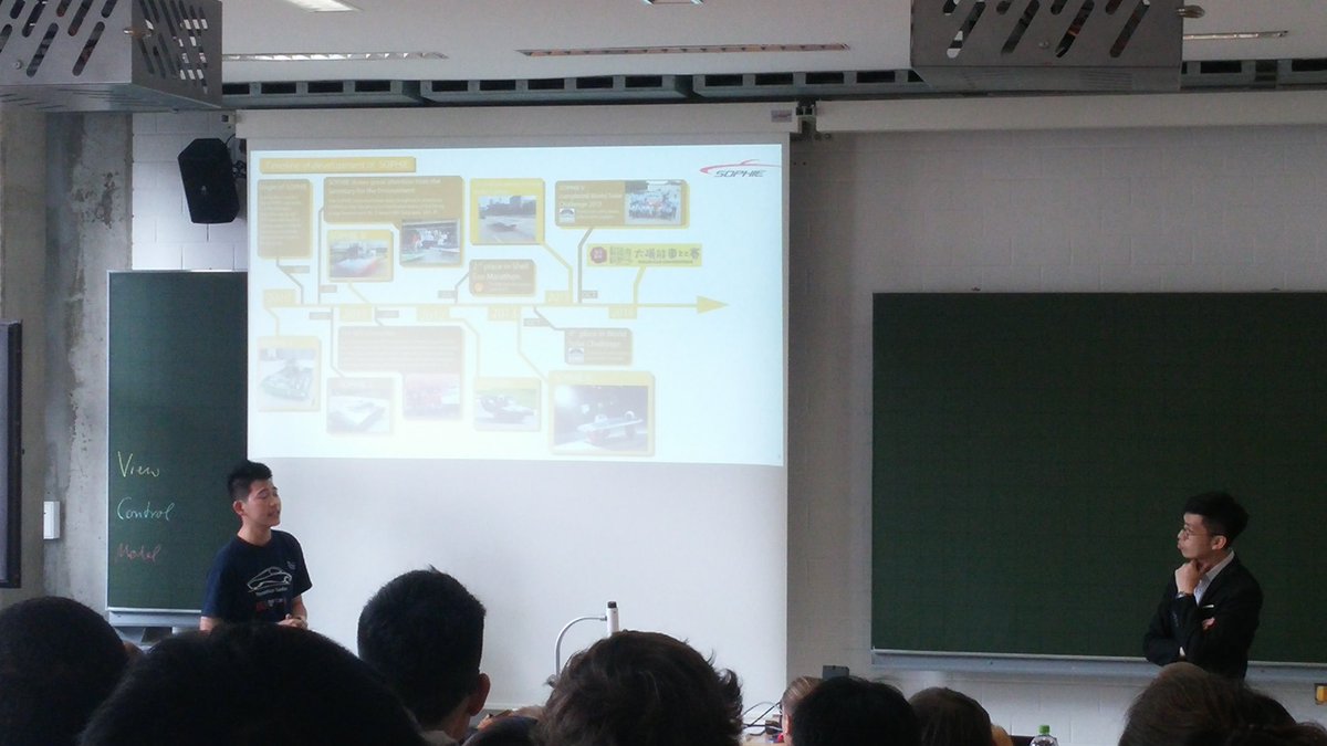 DanielLohmeyer's tweet photo. Jetzt stellt sich das Team von @ivetysophie vor und wir vom @BO_SolarCar Team hören gespannt zu. https://t.co/nb0SllWv90