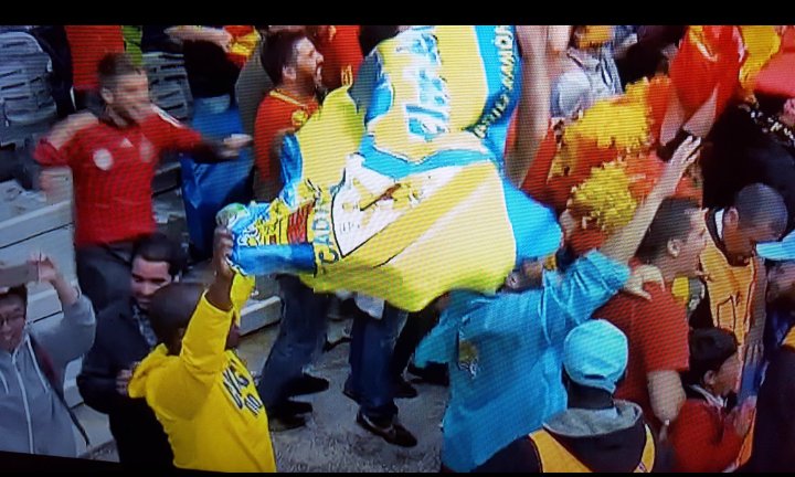 RoaFernandez's tweet photo. Super grande este hombre jajaja #YoCreo https://t.co/KNZaAGiPFP