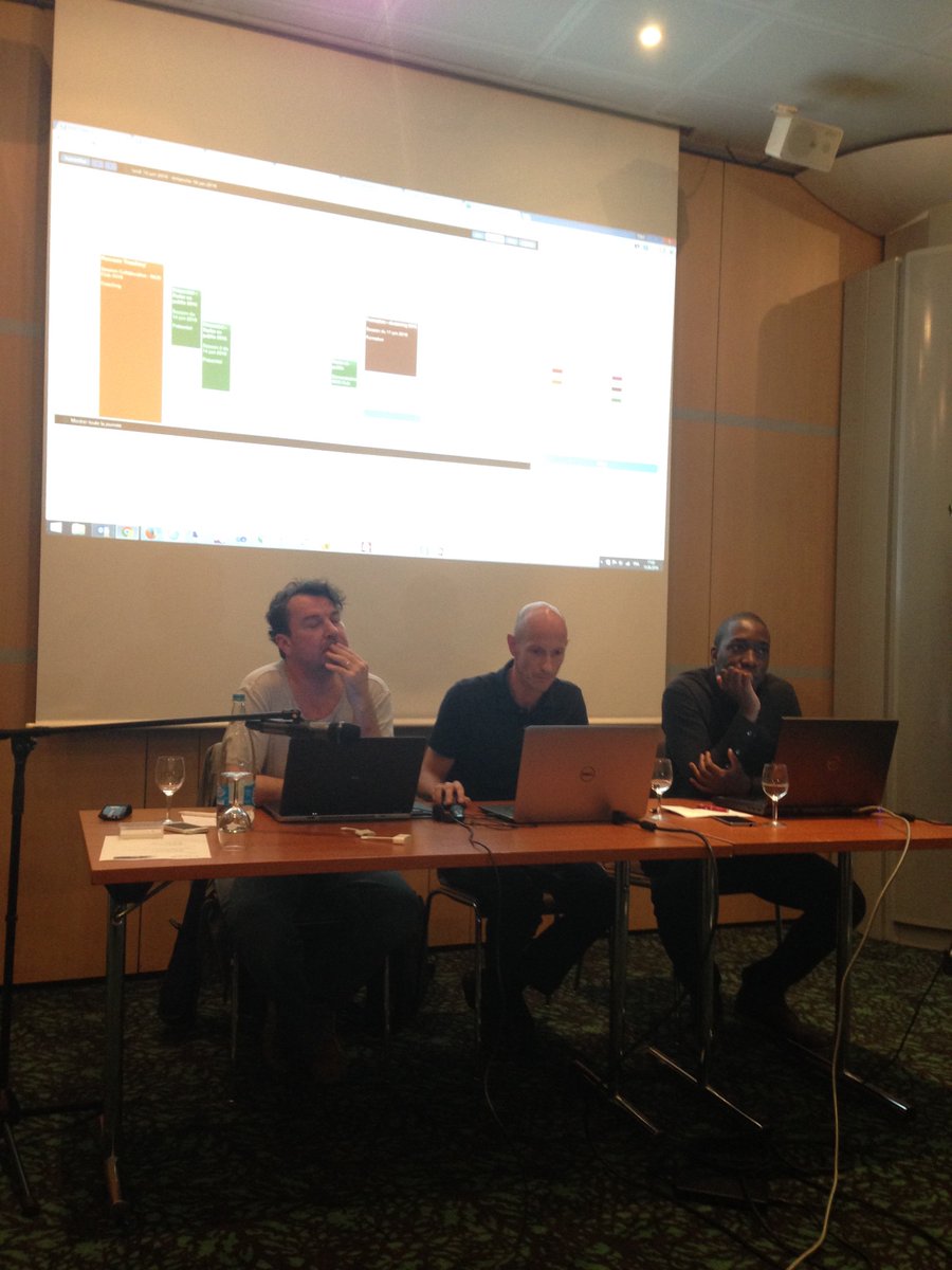 patrick_berard's tweet photo. Nos poilus nous présentent les nouveautés de la 042 de #moschorus au #Mosclub 2016. On bave .... https://t.co/AbSU1NNfsD