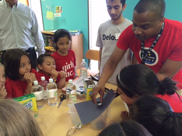 GirlsIncDallas's tweet photo. #scienceexplosion was a blast thanks to the volunteers w/ @DeloitteUS @jasonwdowning #ImpactThatMatters https://t.co/PzpmicnvAM