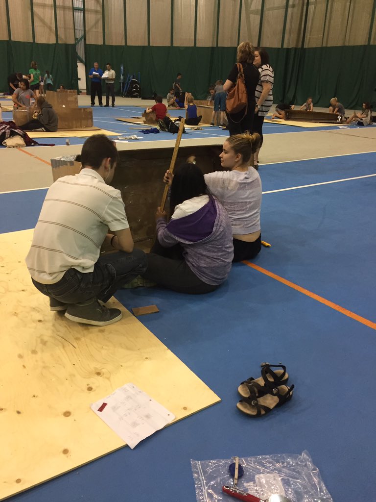 RCSDMath's tweet image. Some great measuring happening with the cardboard boat building competition! #rcsdmath @RCSDMath @RCSD_No81
