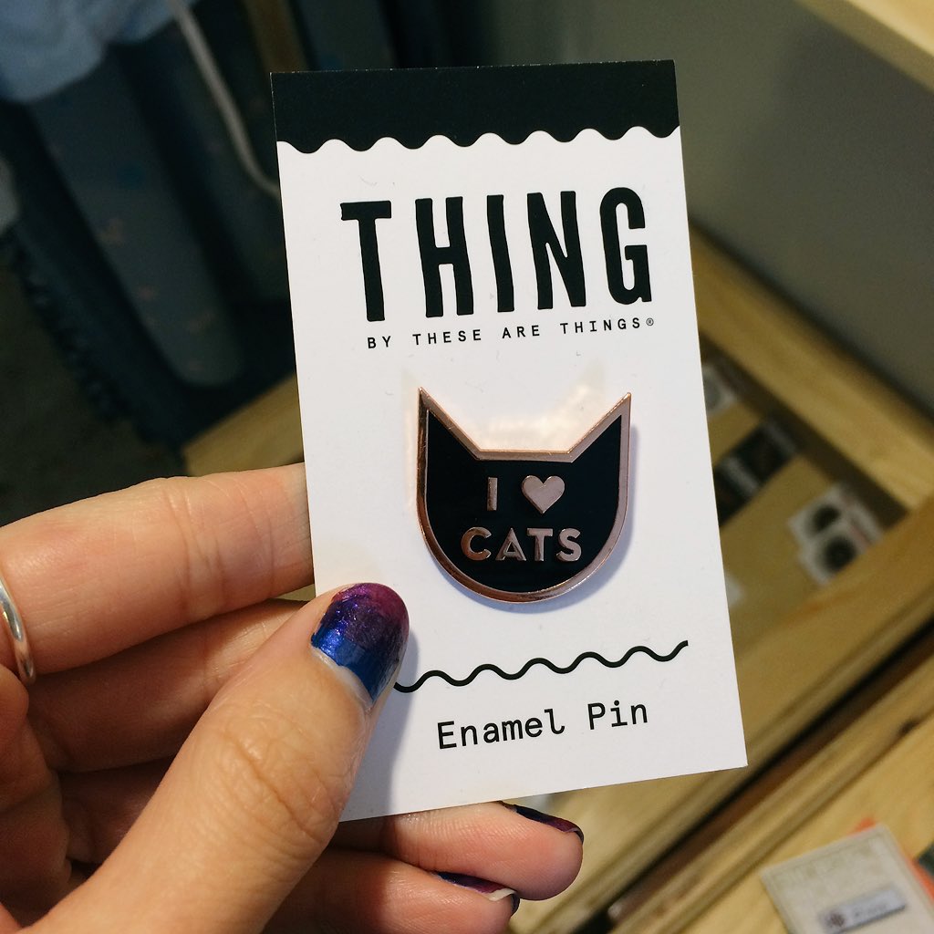 AvivaMaiArtzy's tweet photo. Some pins that I almost bought @annexvintage today &amp; wanted to share with you all ✨✨✨ https://t.co/qbOt53eJ24