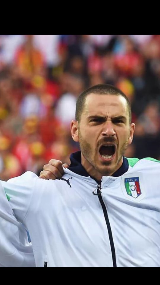 juvefcdotcom's tweet photo. Best defender in Europe https://t.co/IISaOrPXIi