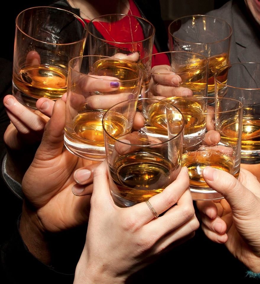 TONIGHT @SevenGrand hosts @ChivasRegal for a special tasting. More #WhiskeySociety info on 213dthospitality.com