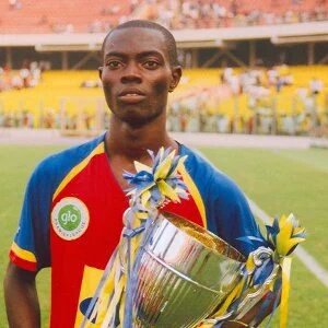 Okay1017fm's tweet photo. Former @HeartsOfOakGH and @EtoileduSahel midfielder Uriah Asante dies aged 24. Cardiac arrest.
#RIPUriah https://t.co/b24hS998iw