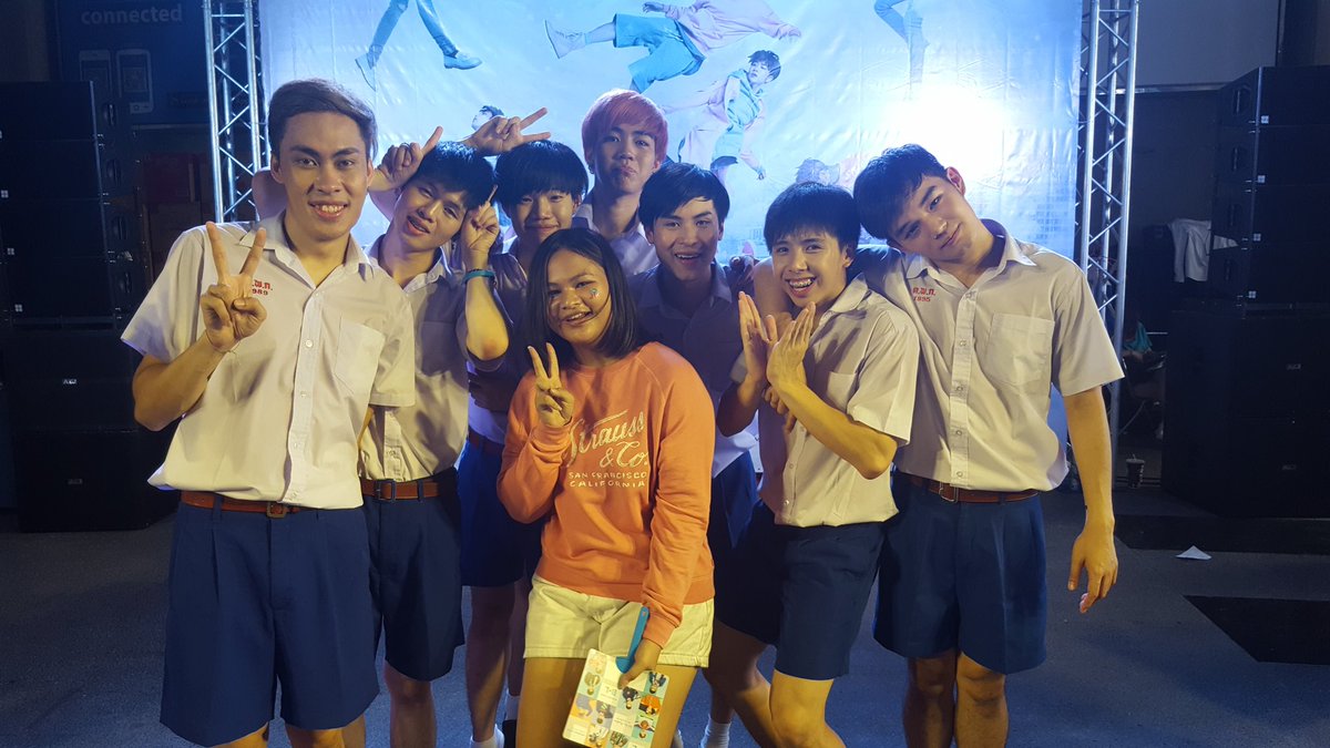 kimdajung_'s tweet photo. โอ้ยย น่ารักมั๊กกก คื���ชอบวงนี้มากๆอะ วันนี้ก็ได้เจอปริ่มม @DP_Growth https://t.co/aooZT6j8ew