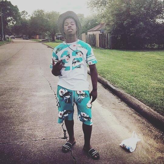 QUEEN_TYPE_SHIT's tweet photo. 6:13 Jasoo Gang https://t.co/YRMyIsRhjx