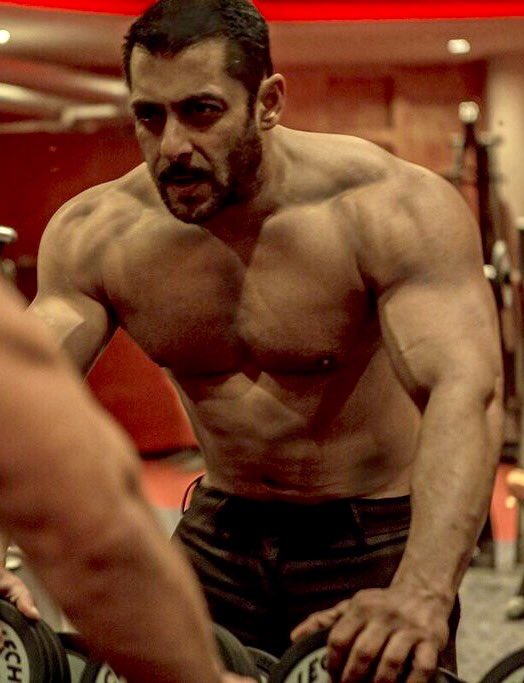 viralbollywood tweet picture