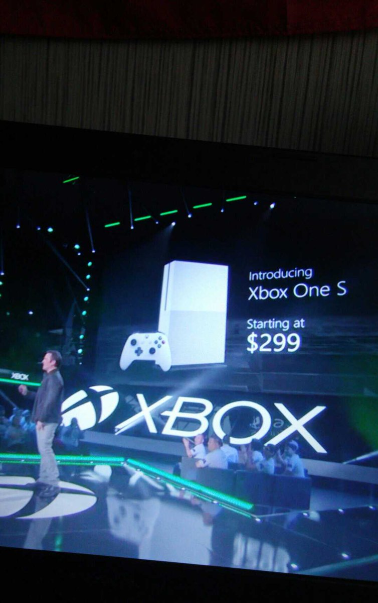 andragor08's tweet photo. Woaah! <3 Czas zmienić mojego XOne na nowego #XboxE3 #E32016 #XboxOneS https://t.co/J5phf14r9T