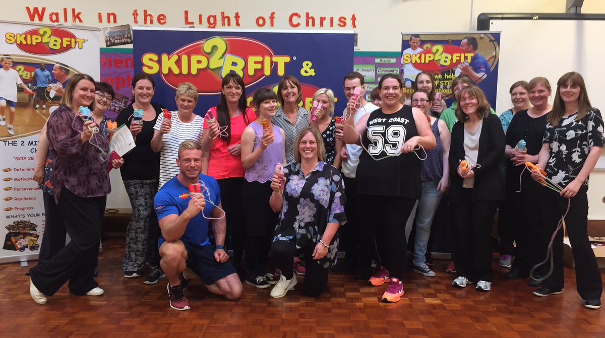 Daveskip2bfit's tweet photo. @NorthfieldSSP Great #CPDTraining at #StJosephsRCPrimarySchool #SustainableProgramme for school to follow #skipping https://t.co/MtMxisiz14