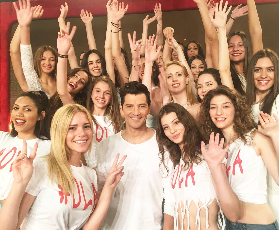 sakisrouvas's tweet photo. Let's talk about #Ola @ola_tvshow #Finale!
Αύριο, Τρίτη 14 Ιουνίου, στον @ANT1TV με τον Θέμο και την @dutchesss_! https://t.co/DI4NlPAUoC