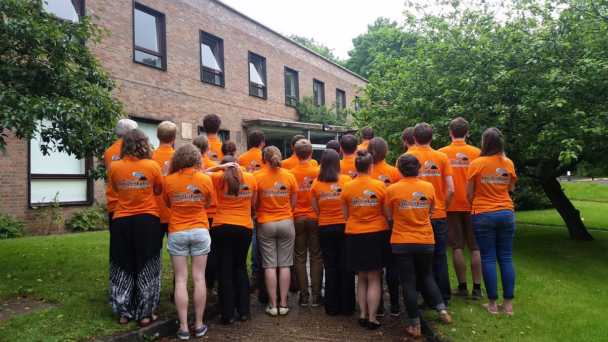 CamVolcSeis's tweet photo. We are @ExplosiveEarth!  Today we had the demonstrators training day! https://t.co/RcEN9ewu1R