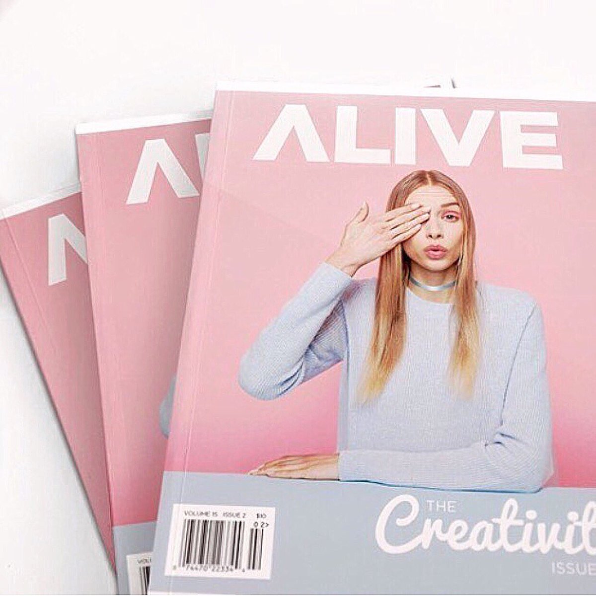 CamiWadePhoto's tweet photo. Subscribed to the newly re-designed @ALIVEMagSTL Excited to get my first issue in the mail! #myfirstjob https://t.co/ZFGpvh8HkH