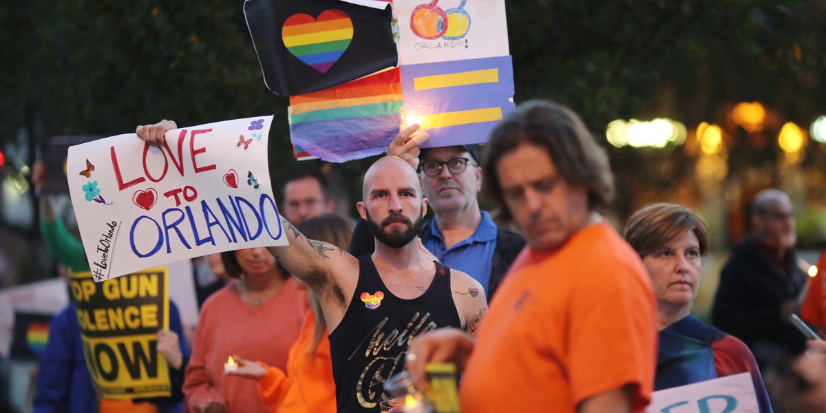 HuffPost's tweet image. How to help after the Orlando shooting #orlandounited huff.to/1OlBIgC