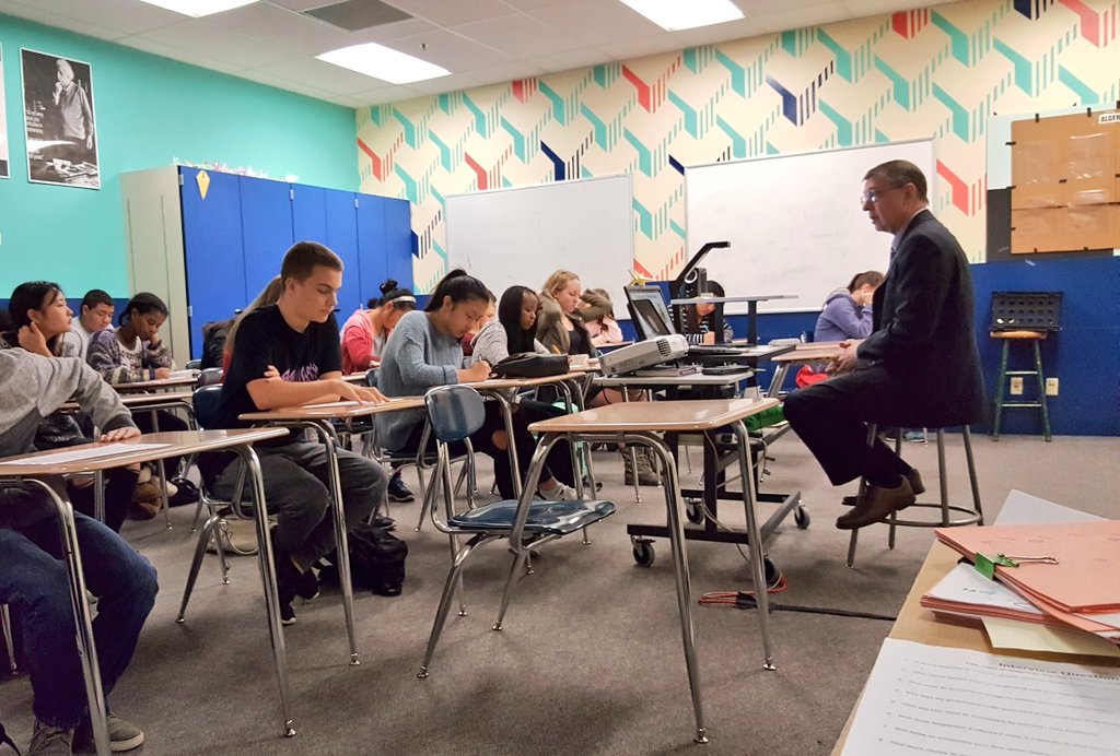 MrMailhot's tweet image. Guest speaker in Acad. Workshop: Mr. Mr. Mailhot (my dad), a CPA to cap off our unit on taxes. #lifeskills