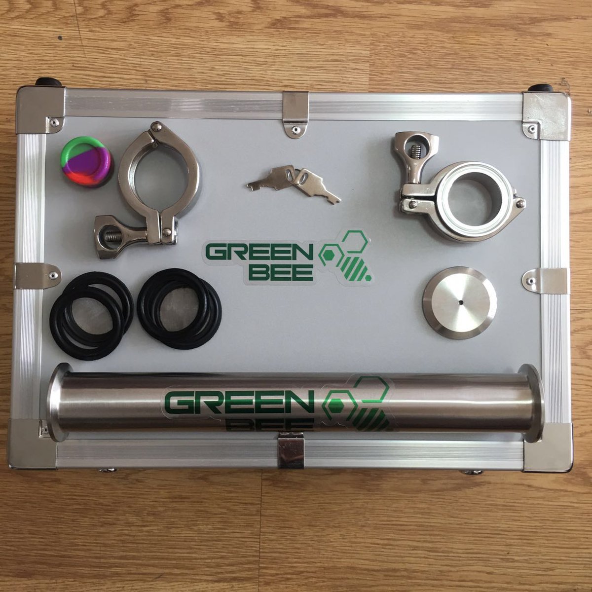 SRGreenValley's tweet photo. Check our 45g Open Blast Extractor kit with case, only $104. Get yours now! Wholesale available #BHO #Concentrates https://t.co/4y8Muzird0