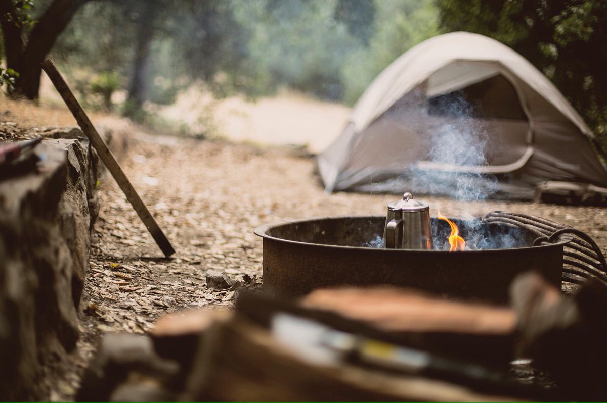 Where'd you enjoy yer coffee this weekend? 
#LetsHotbox 
☕️: Soulshine
📸: <a href="/Matt_Cordova/">Matt Cordova</a>