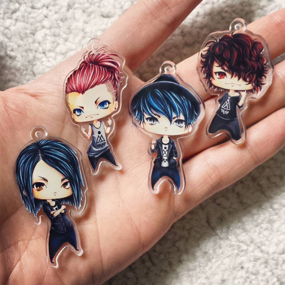 mysano_velvet's tweet photo. The guys arrived safely~ β‘(ΕΟΕδΊΊ) - NOW ready for order! #girugamesh #chibi #charm #mysano https://t.co/SjnYTHYTqq