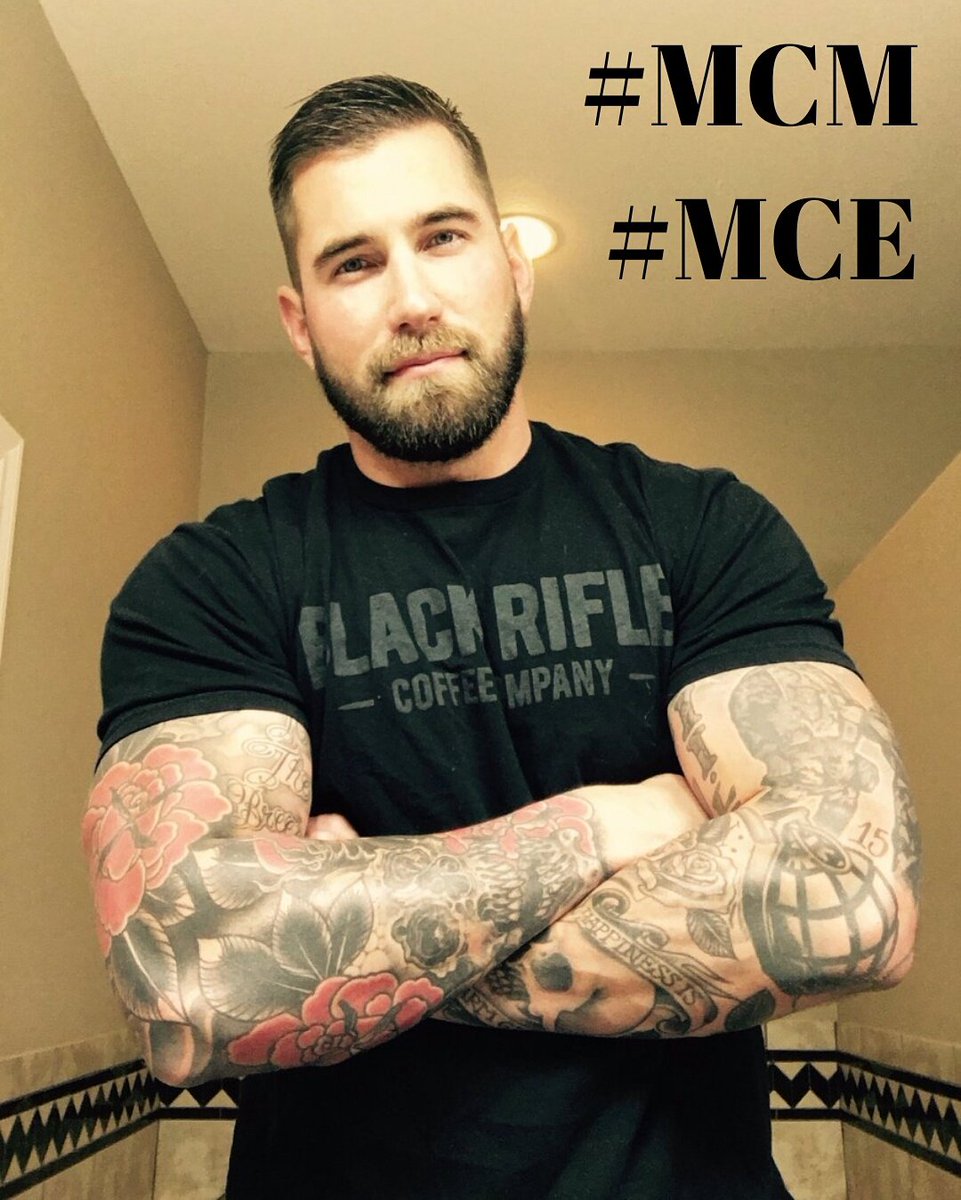 llrjaimethomas's tweet photo. Have a #MCM &amp; wanna gush about him? Head over to #TrinityLuLaRoe! PS. We're having a giveaway this week *link in bio https://t.co/7mfTdfVCw8