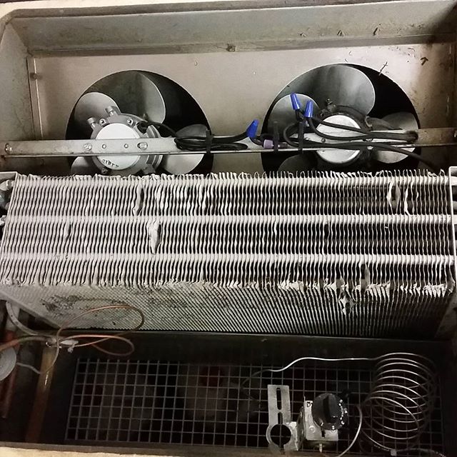 AbsolutelyCool2's tweet photo. a #birdseye view of what we are working with..
#southflorida #westpalmbeach #palmbeach #jupiter #hvac #refrigeration https://t.co/wKZZC6XH9T