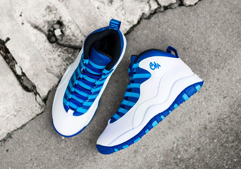 BBBrandedStore's tweet photo. this weekend the Retro 10 "Charlotte's" drop! 🔥🔥 who is gonna cop these kicks?? #JordanGameStrong https://t.co/9jRTVxRLgL