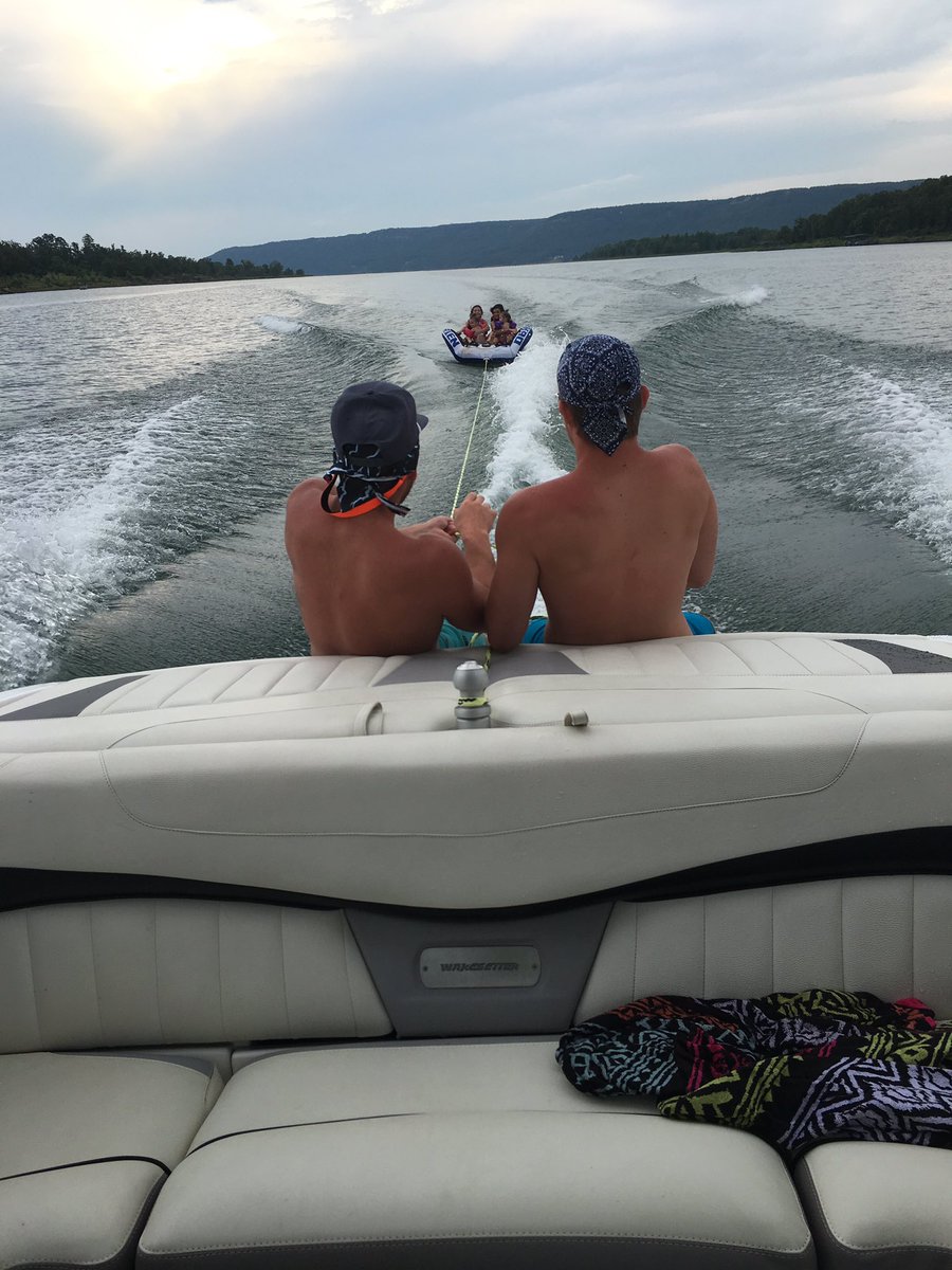 ethanbrown800's tweet photo. @IanMcVay12 https://t.co/4v5OAm1TrU