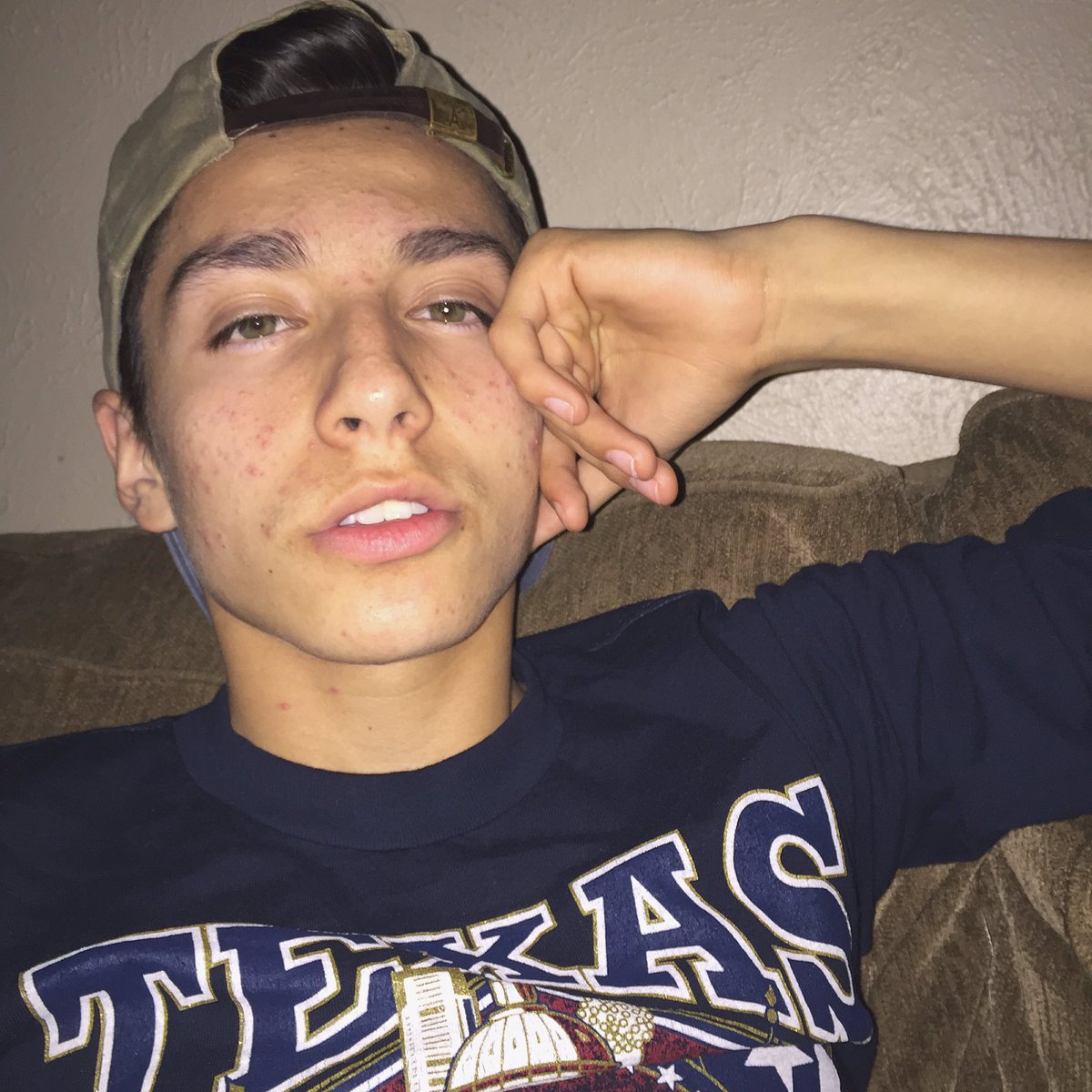 josayx's tweet image. #hispanicboysbreaktheinternet