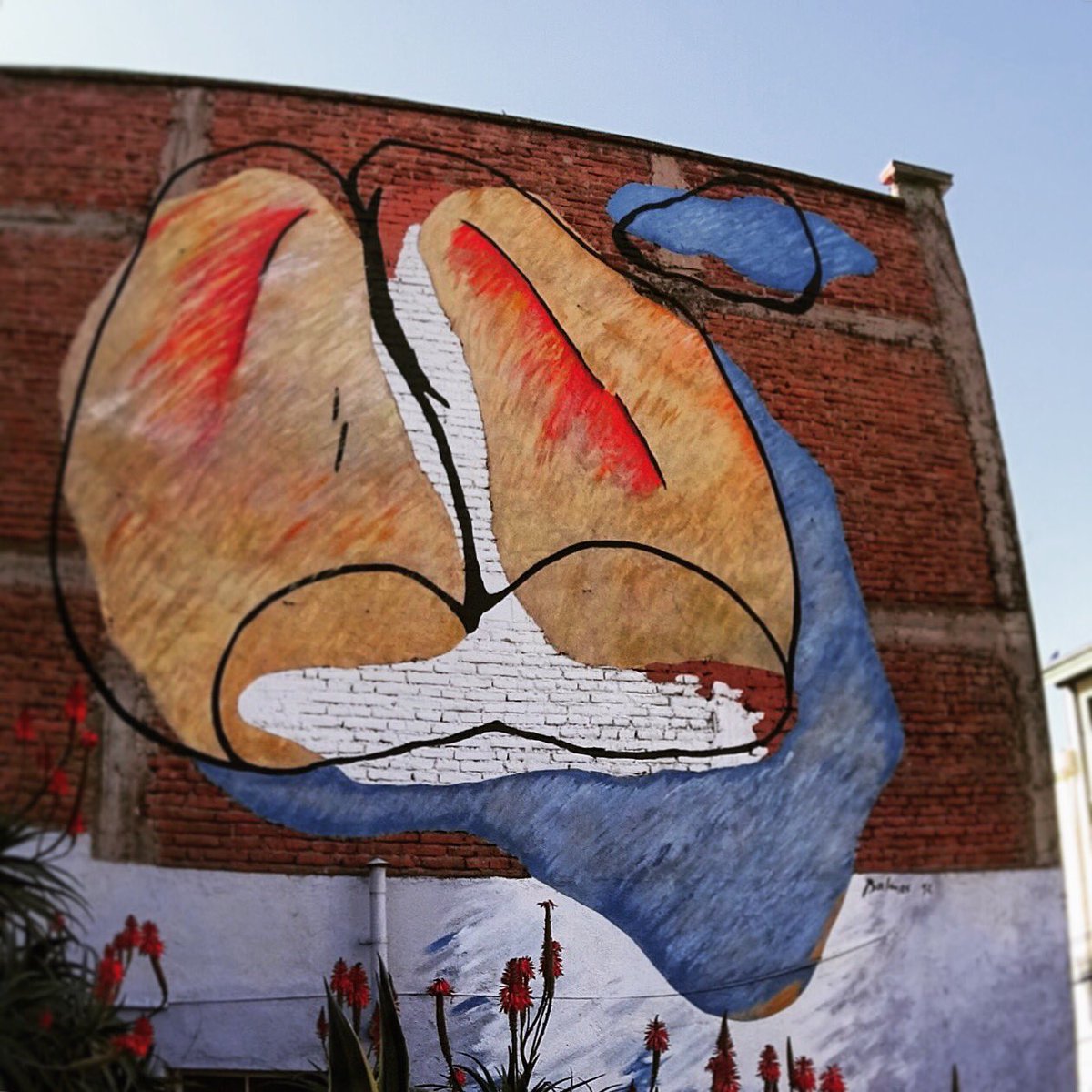 The Museo at Cielo Abierto in Valparaiso, the bohemian and urban city 🇨🇱🤖