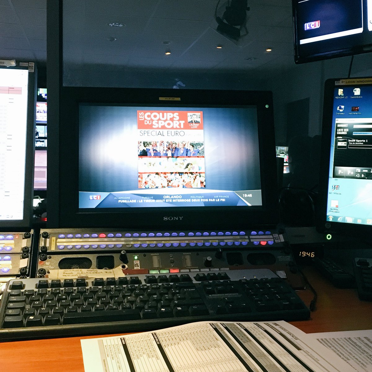 guigz_a's tweet photo. En promo sur @LCI. @LLuyat ou #IRLSUE mon cœur balance... ⚽️⚽️⚽️ https://t.co/WZgQ6zLjNS