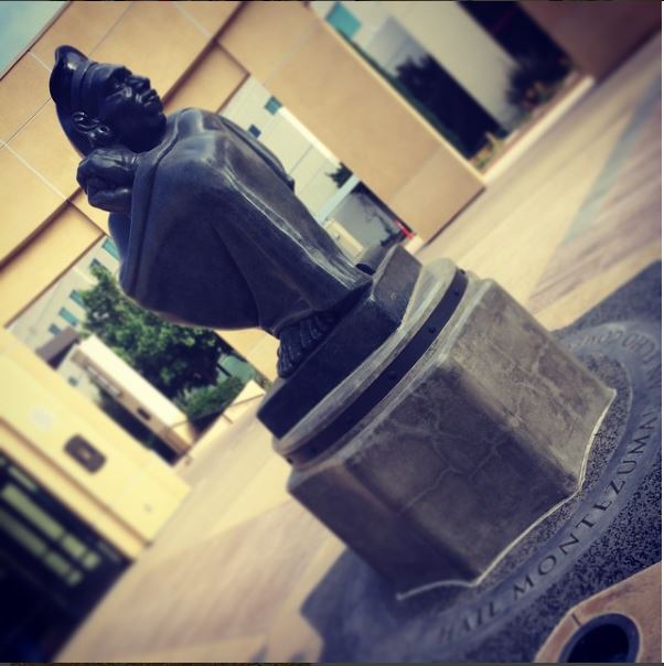 SDSUPPG's tweet photo. Visit the Alumni Aztec, "Emperor Montezuma" at his home in the #SDSU Parma Payne Goodall Alumni Center. #Monty https://t.co/NmDSqkQMIT